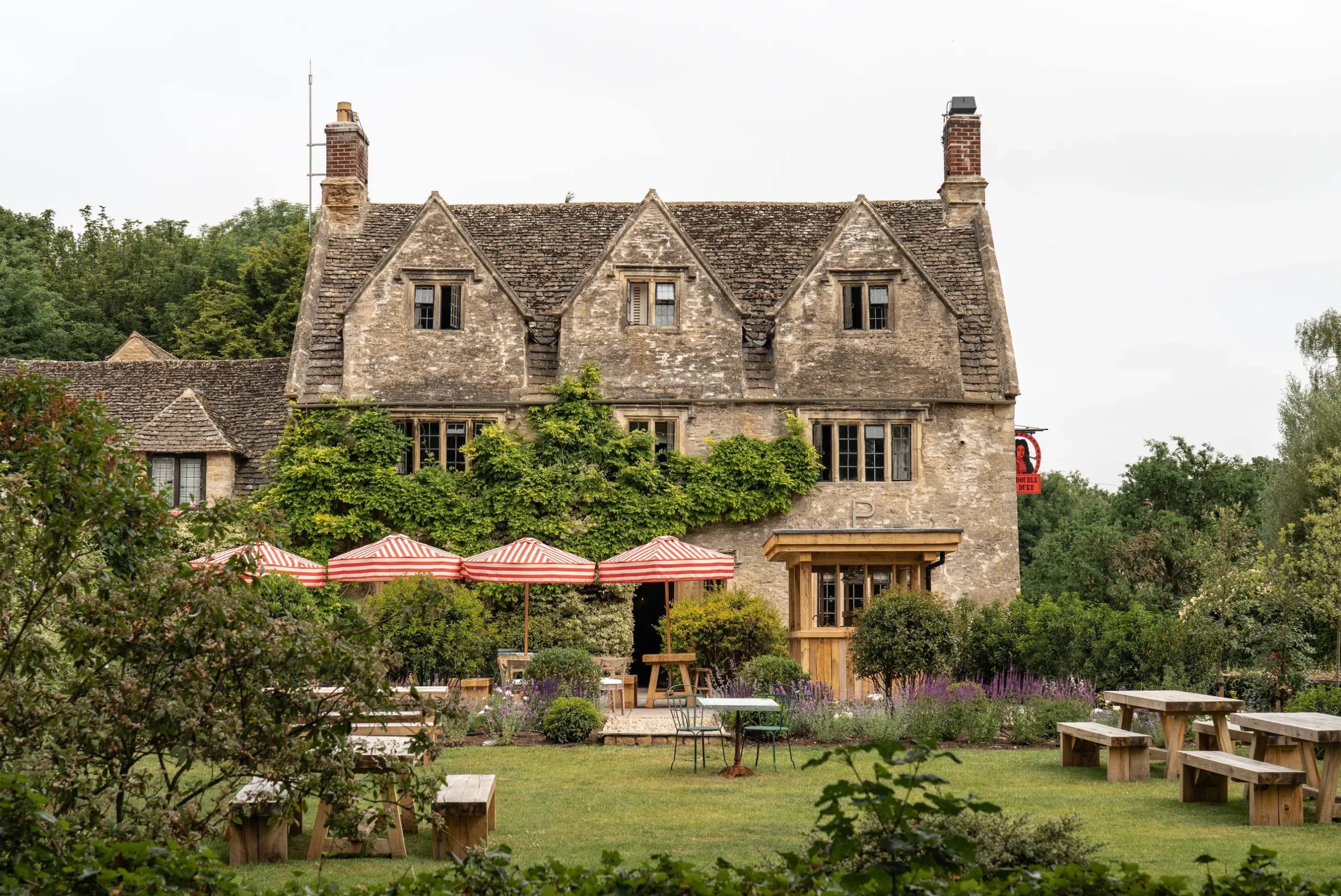 double red duke conde nast traveller 26nov21 pr @wethefoodsnobs